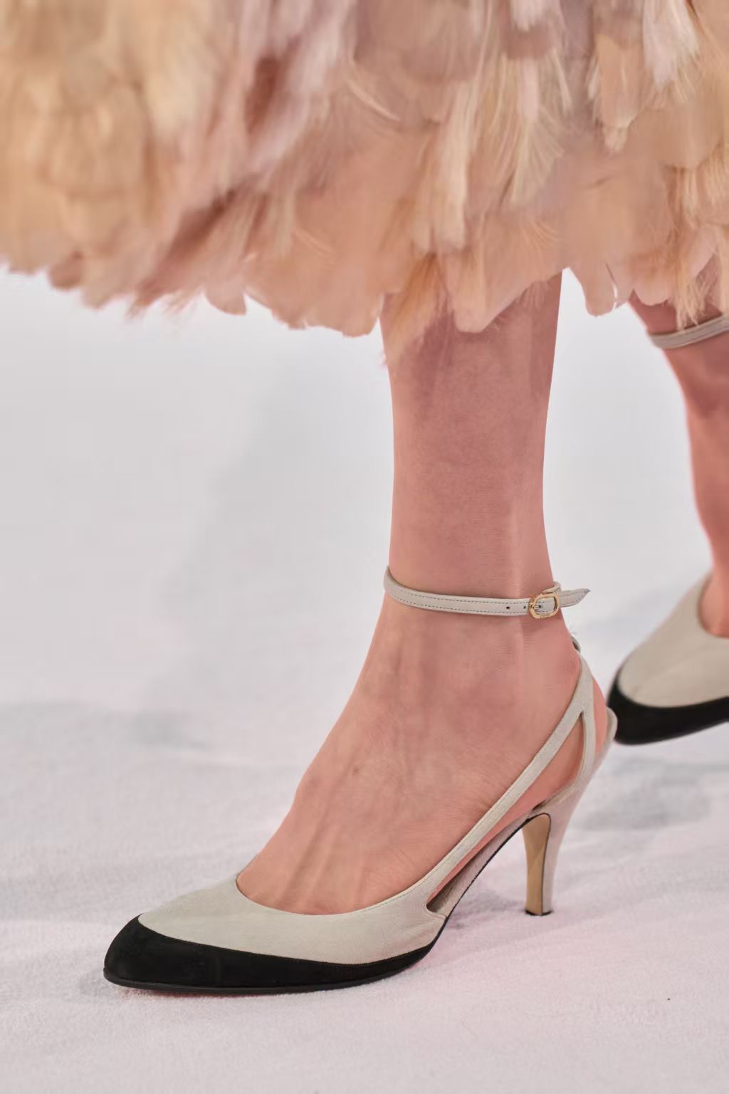 Summer Clothing Colors - 2026 Spring/Summer New Women Pointed-Toe Color
